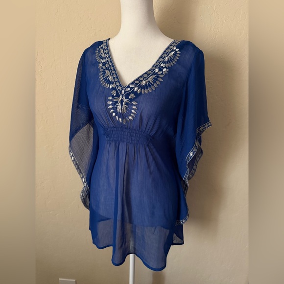 Sheer Blouse coverup - Picture 5 of 6